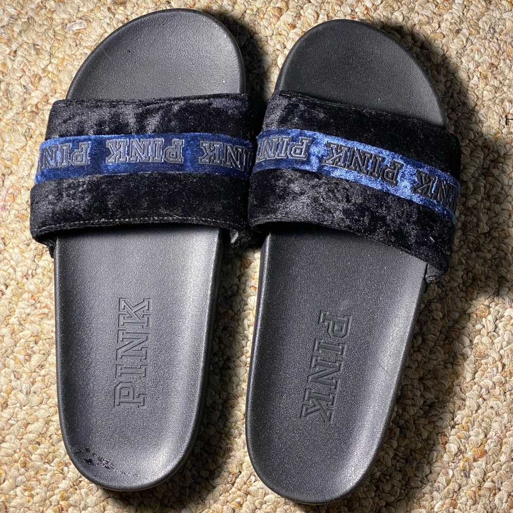 Black and blue pink velvet slides